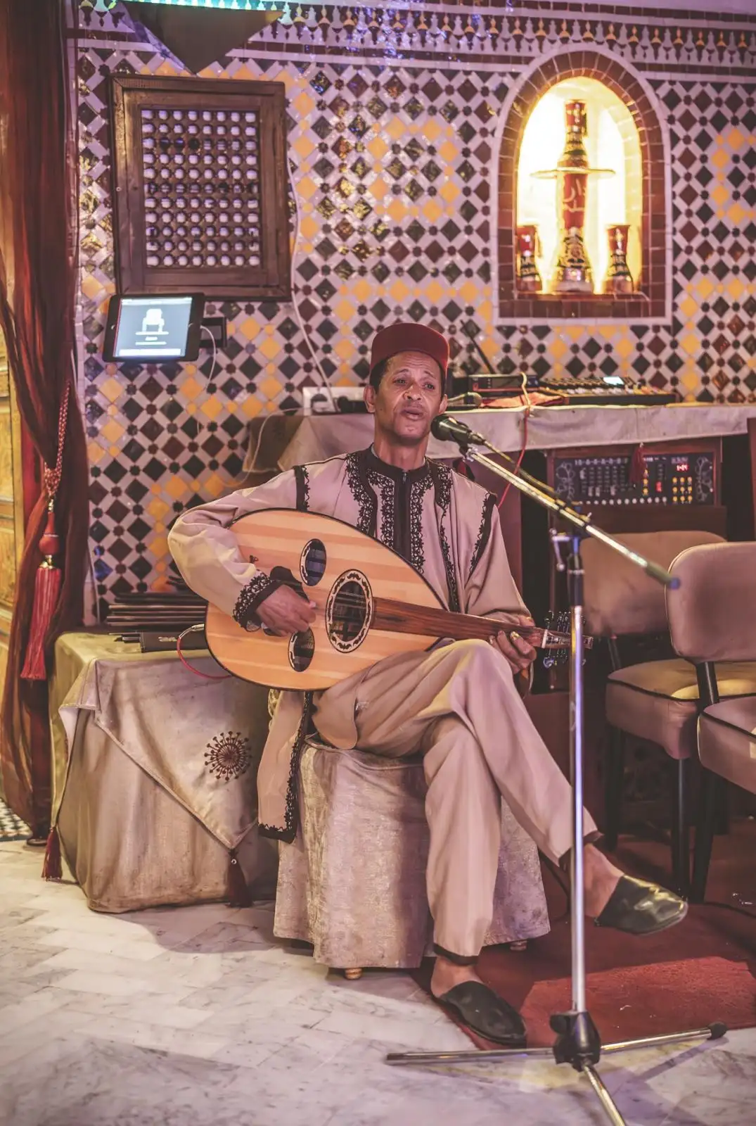 Marrakech dinner show atmosphere